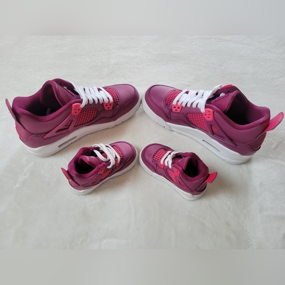 Jordans Retro 4 Valentine 2019 Special Edition - Picture 5 of 6